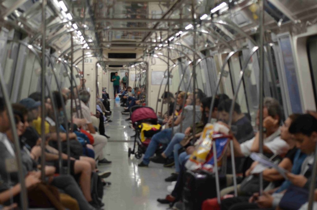 A Foreigner’s Guide to Using the Subway in China: Fast, Cheap, and Slightly Confusing
